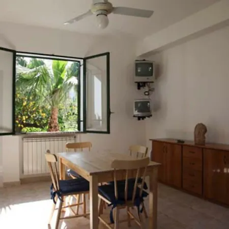 La Casa Tra I Limoni Di Rosmarino Park It083o84b59cp6px5j